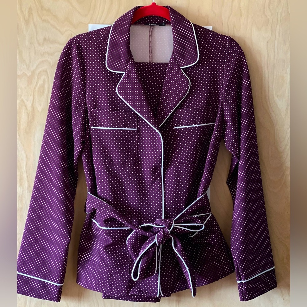 Brand new! No tags attached! Amazing quality suit, jacket and pants!